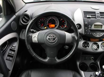 Toyota - RAV 4