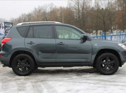Toyota - RAV 4
