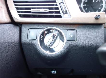 Mercedes-Benz - E-class