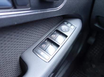 Mercedes-Benz - E-class