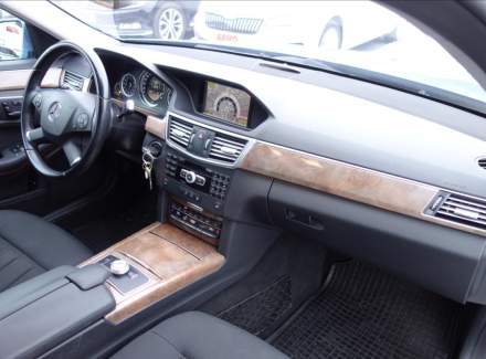 Mercedes-Benz - E-class