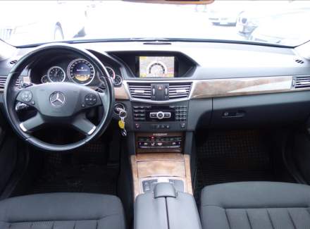 Mercedes-Benz - E-class