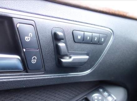 Mercedes-Benz - E-class