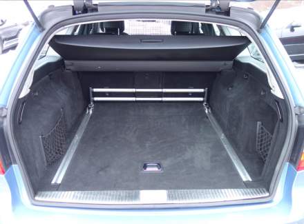 Mercedes-Benz - E-class