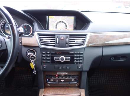 Mercedes-Benz - E-class