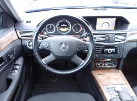 Mercedes-Benz - E-class