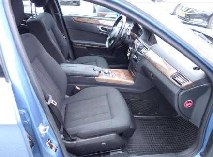 Mercedes-Benz - E-class