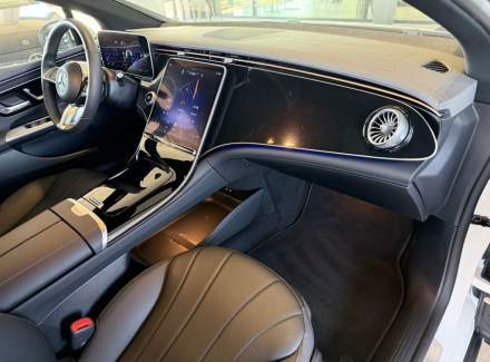 Mercedes-Benz - EQE