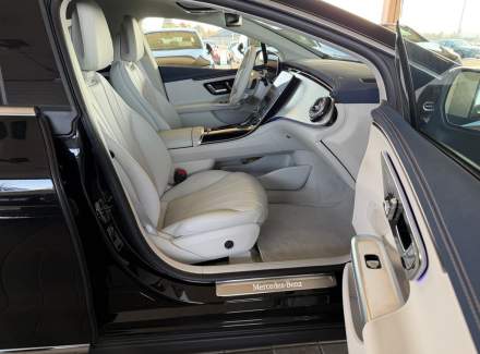 Mercedes-Benz - EQE