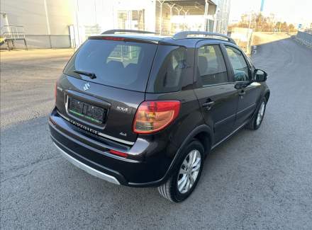 Suzuki - SX4