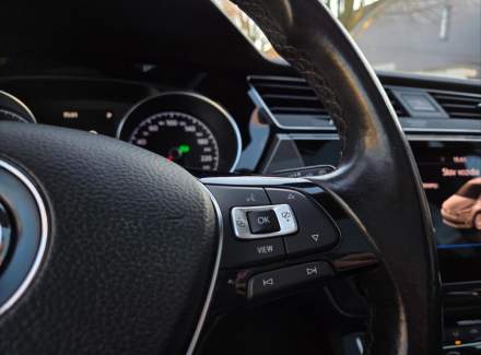 Volkswagen - Touran