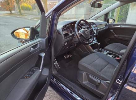 Volkswagen - Touran