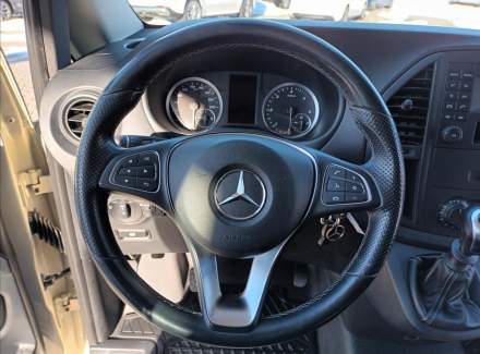Mercedes-Benz - Vito