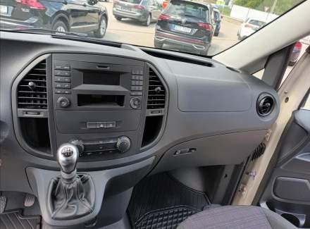Mercedes-Benz - Vito