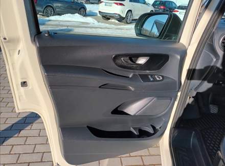 Mercedes-Benz - Vito