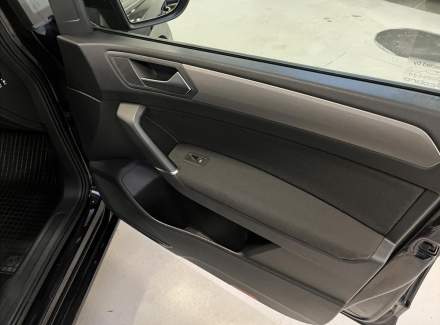 Volkswagen - Touran