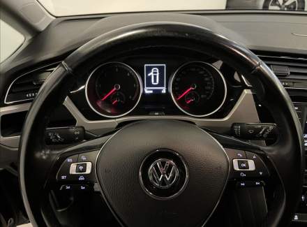 Volkswagen - Touran