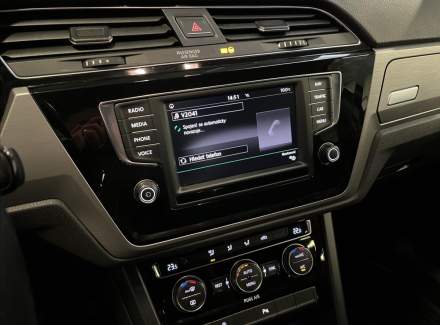 Volkswagen - Touran