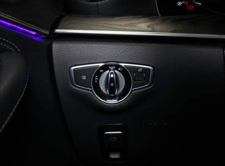 Mercedes-Benz - E-class