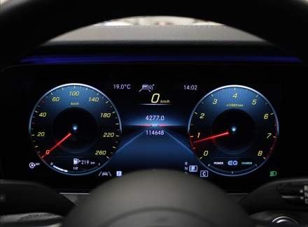 Mercedes-Benz - E-class