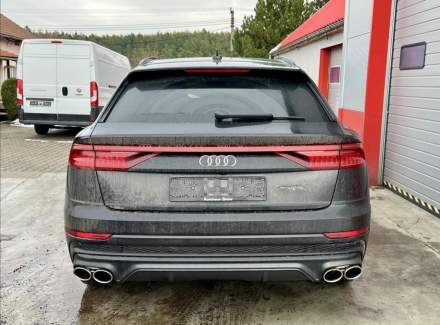 Audi - SQ8