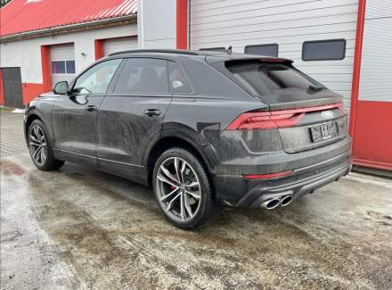 Audi - SQ8