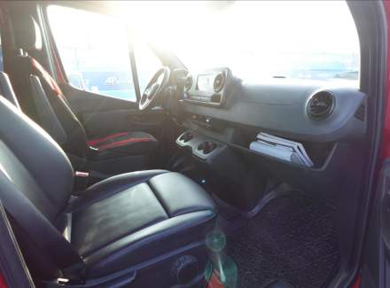 Mercedes-Benz - Sprinter