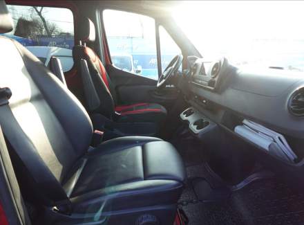 Mercedes-Benz - Sprinter
