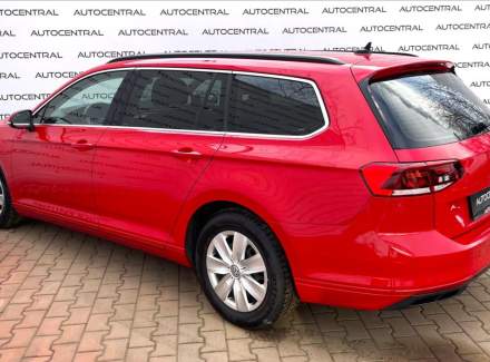 Volkswagen - Passat
