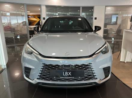 Lexus - LBX