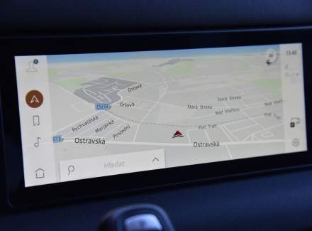 Land Rover - Defender