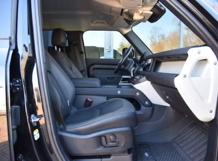 Land Rover - Defender