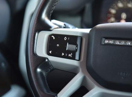 Land Rover - Defender