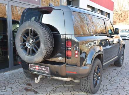 Land Rover - Defender