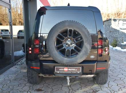 Land Rover - Defender