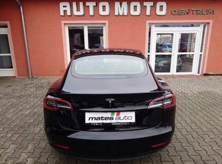 Tesla - Model 3