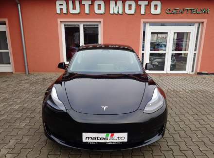 Tesla - Model 3