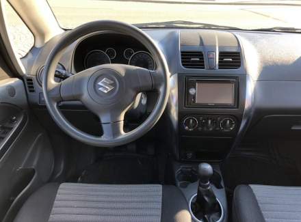 Suzuki - SX4