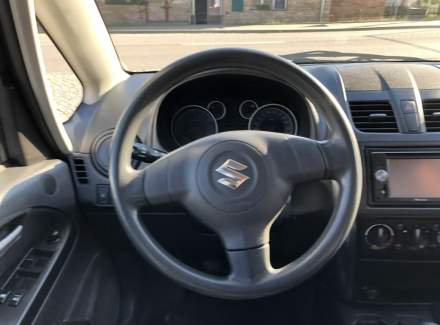 Suzuki - SX4