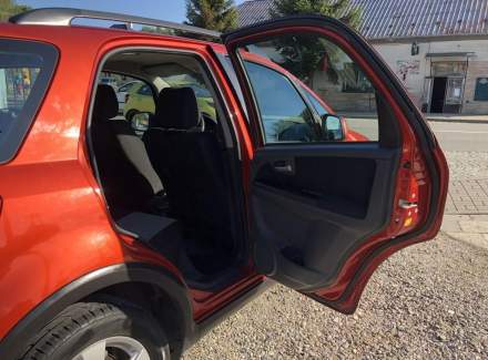 Suzuki - SX4