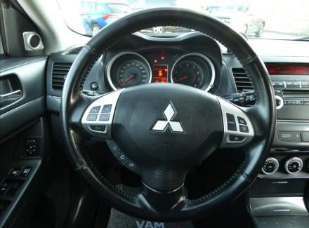 Mitsubishi - Lancer