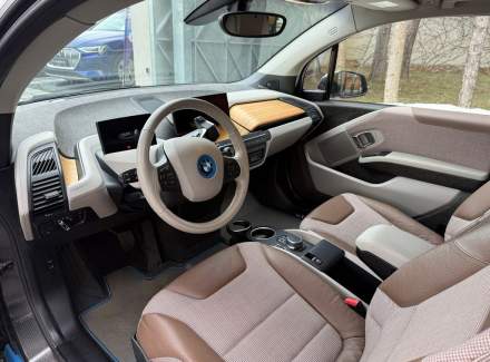 BMW - i3