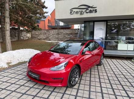 Tesla - Model 3
