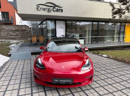 Tesla - Model 3