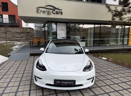 Tesla - Model 3