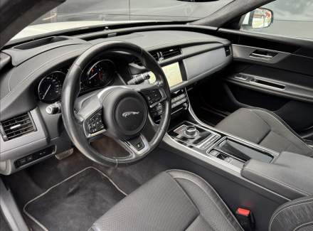 Jaguar - XF