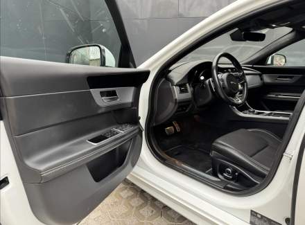 Jaguar - XF