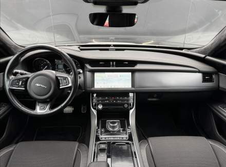Jaguar - XF