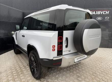 Land Rover - Defender
