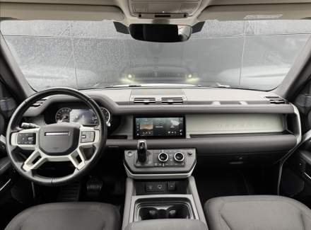 Land Rover - Defender